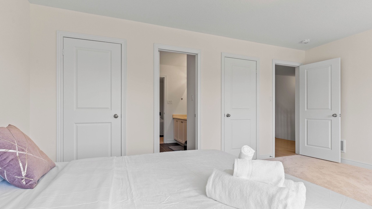 Photo of Bedroom in Shelburne