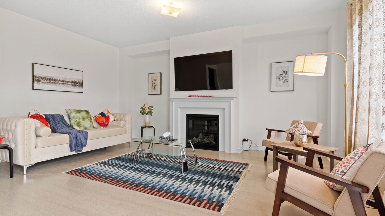 Photo of Livingroom in Shelburne