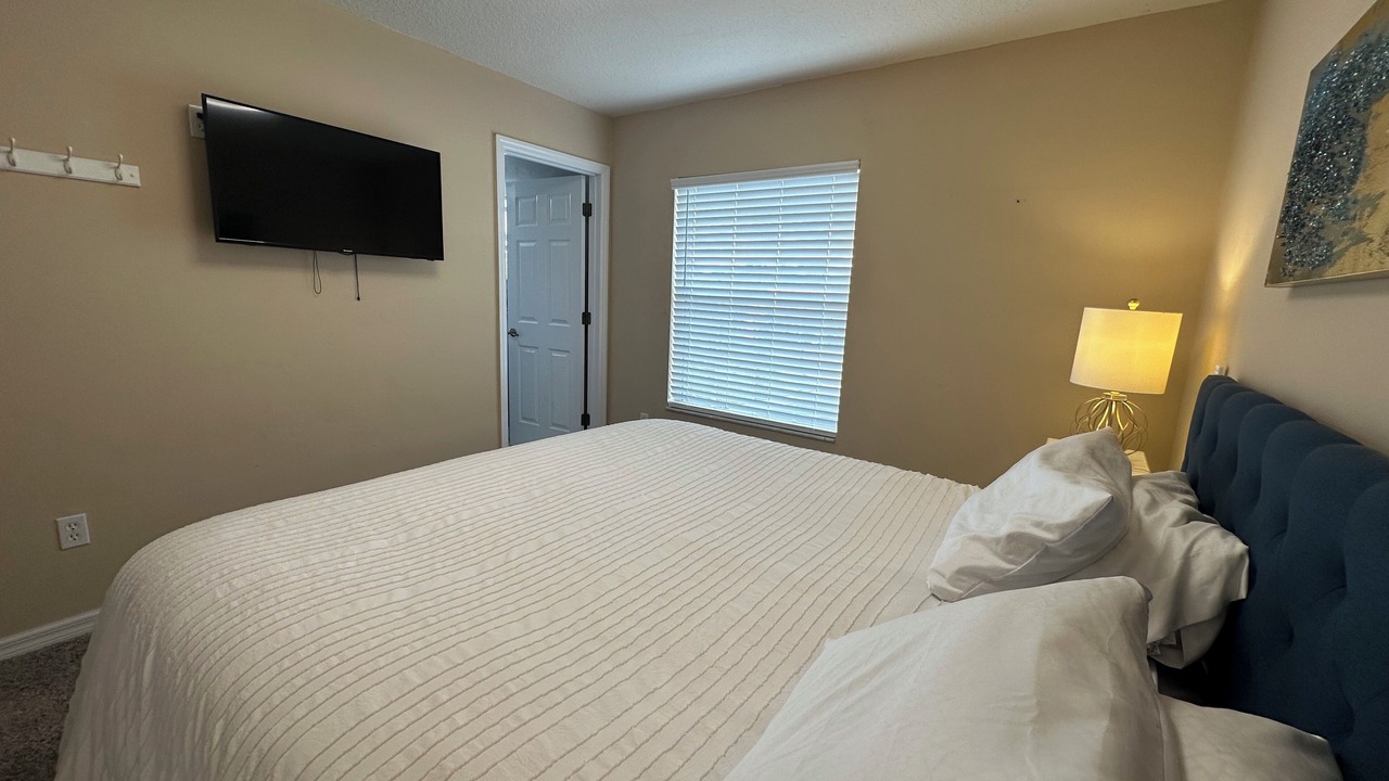 Photo of Bedroom in Sunset Lakes