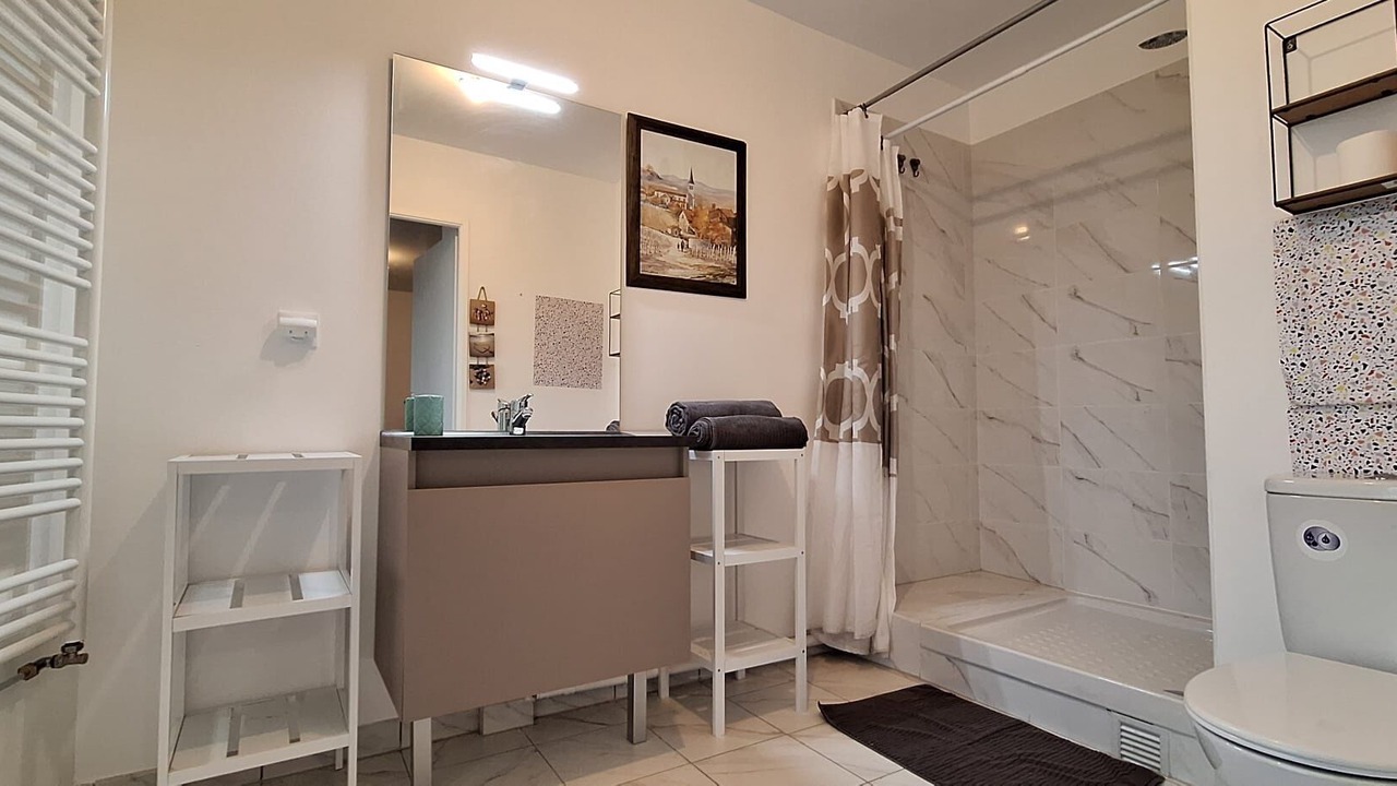 Photo of Bathroom in Bussy-Saint-Georges