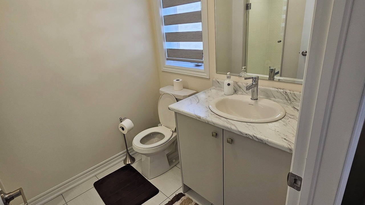 Photo of Bathroom in York Regional Municipality