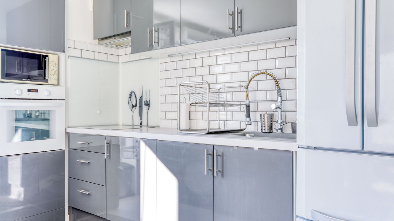 Photo of Kitchen in Stains