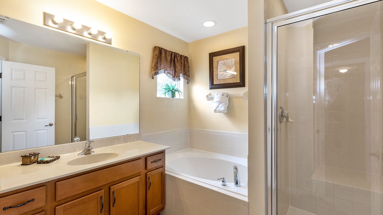 Photo of Bathroom in Watersong