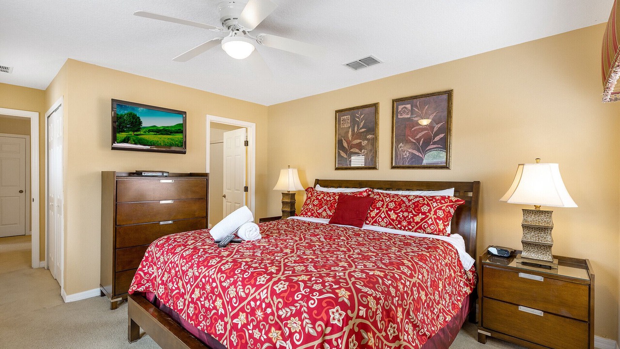Photo of Bedroom in Watersong