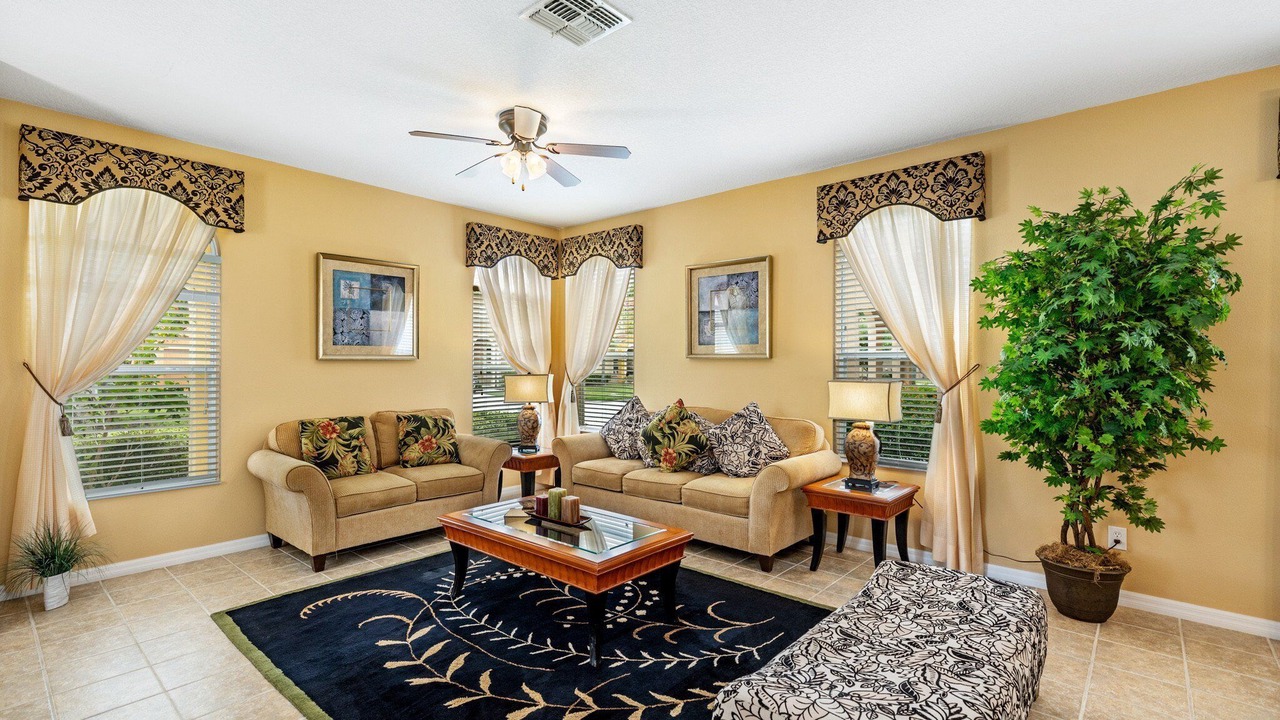 Photo of Livingroom in Watersong