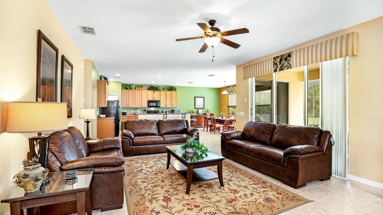 Photo of Livingroom in Watersong