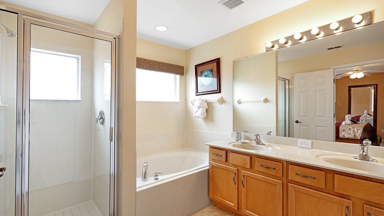 Photo of Bathroom in Watersong