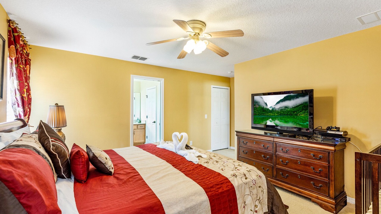 Photo of Bedroom in Watersong