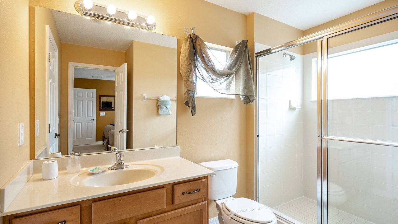 Photo of Bathroom in Watersong