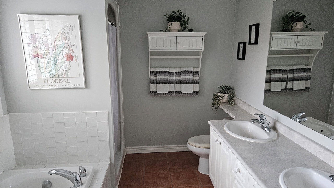 Photo of Bathroom in New Tecumseth