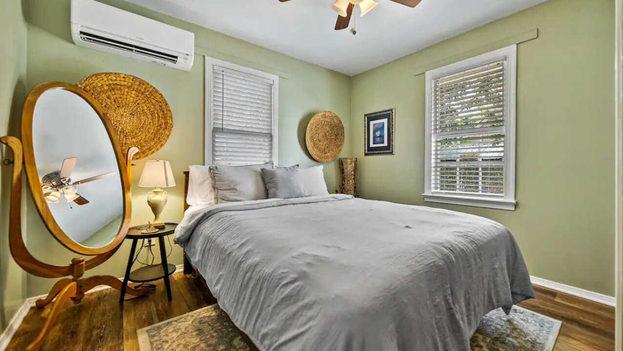 Photo of Bedroom in East Lake Morton