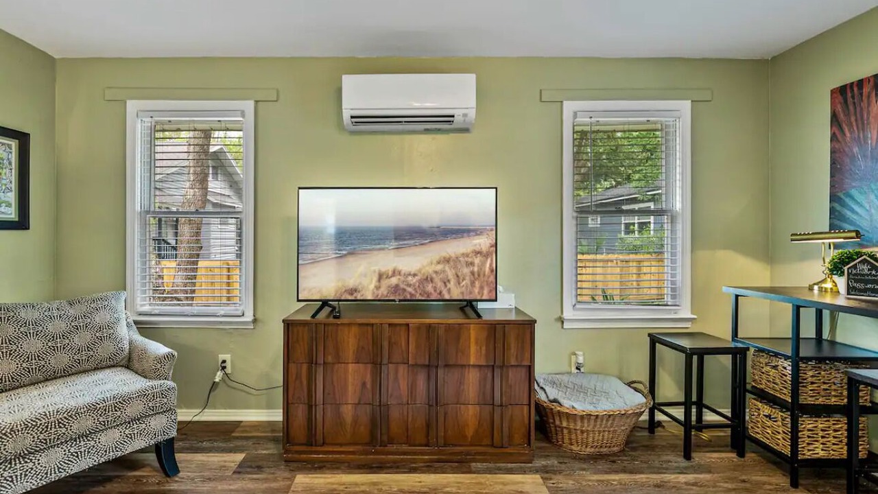Photo of Livingroom in East Lake Morton