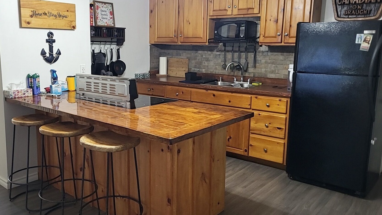 Photo of Kitchen in Shallow Lake