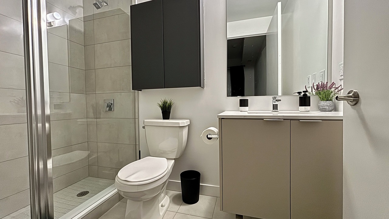 Photo of Bathroom in Lawrence Manor