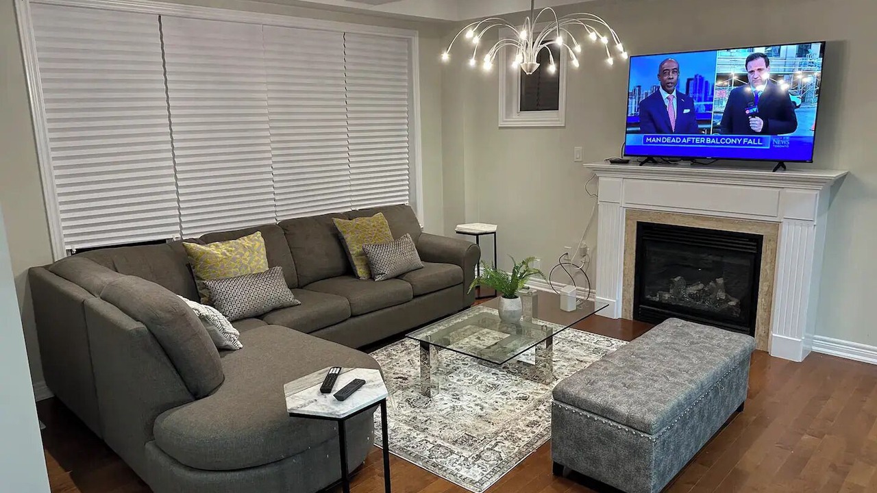 Photo of Livingroom in Markham