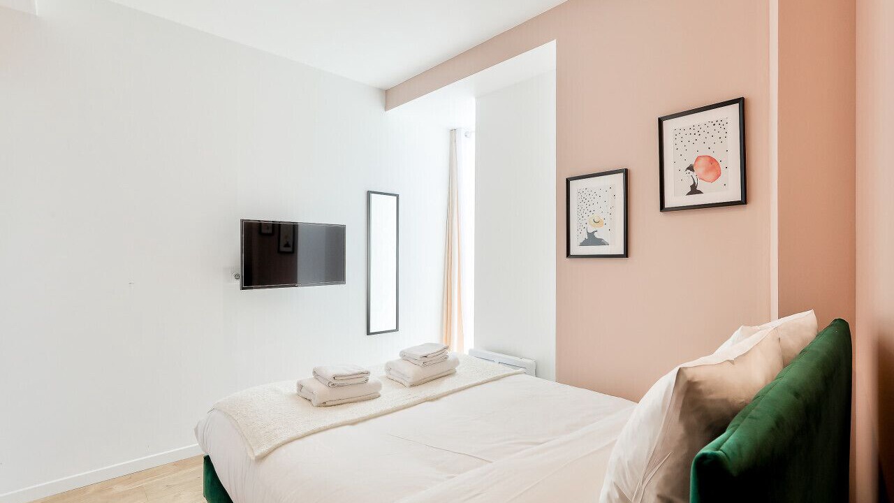 Photo of Bedroom in 19th Arrondissement