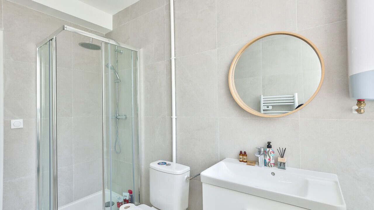 Photo of Bathroom in 19th Arrondissement