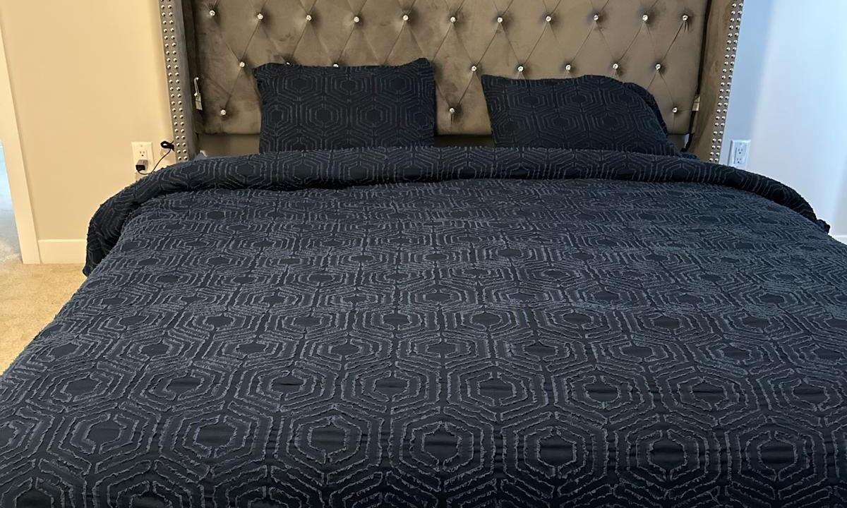 Photo of Bedroom in Ottawa Division