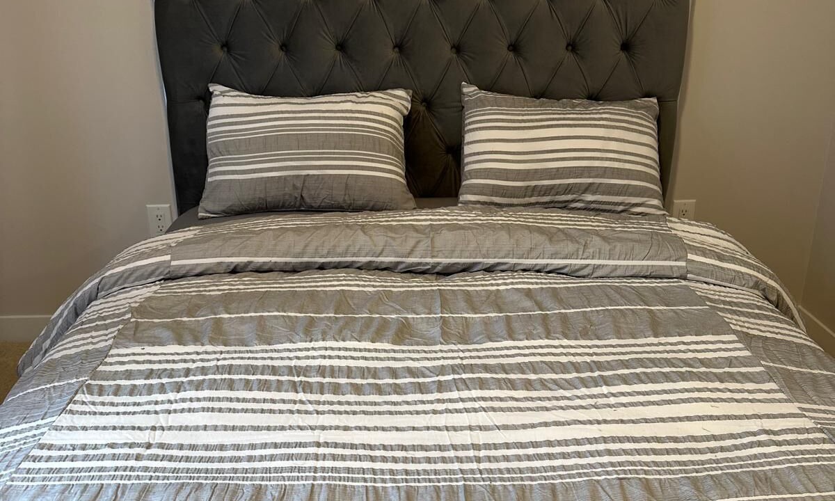 Photo of Bedroom in Ottawa Division