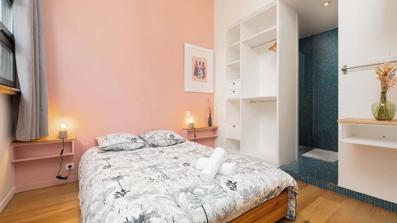 Photo of Bedroom in Saint-Denis