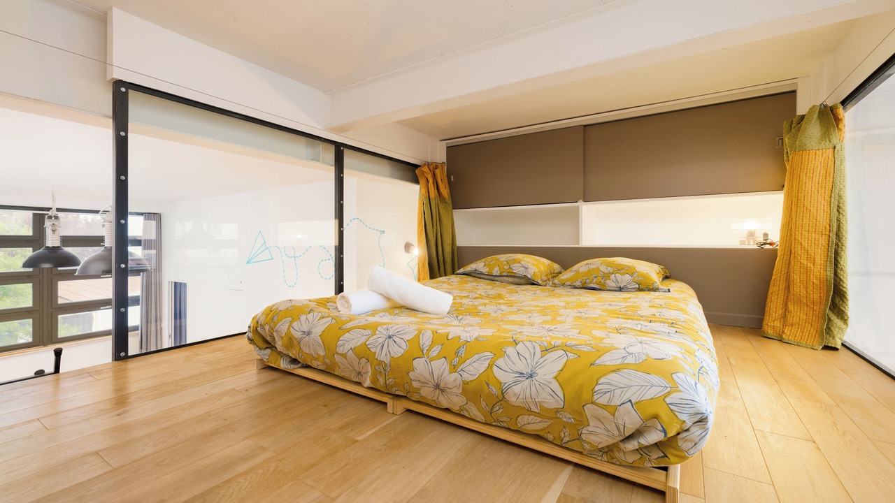 Photo of Bedroom in Saint-Denis