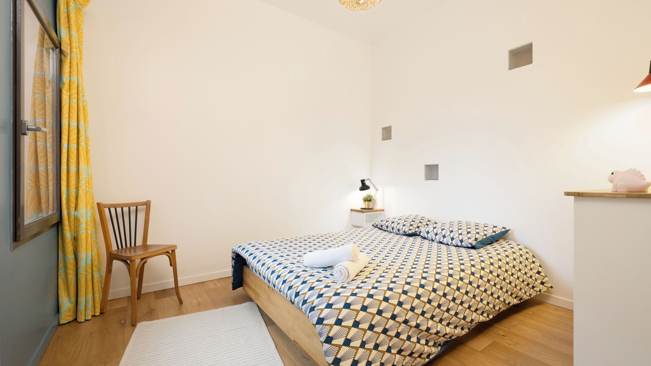 Photo of Bedroom in Saint-Denis