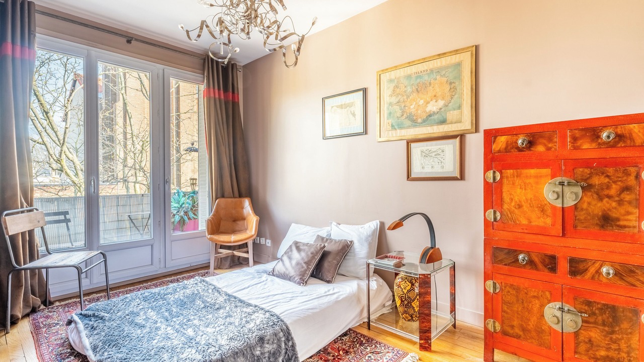 Photo of Bedroom in Combat