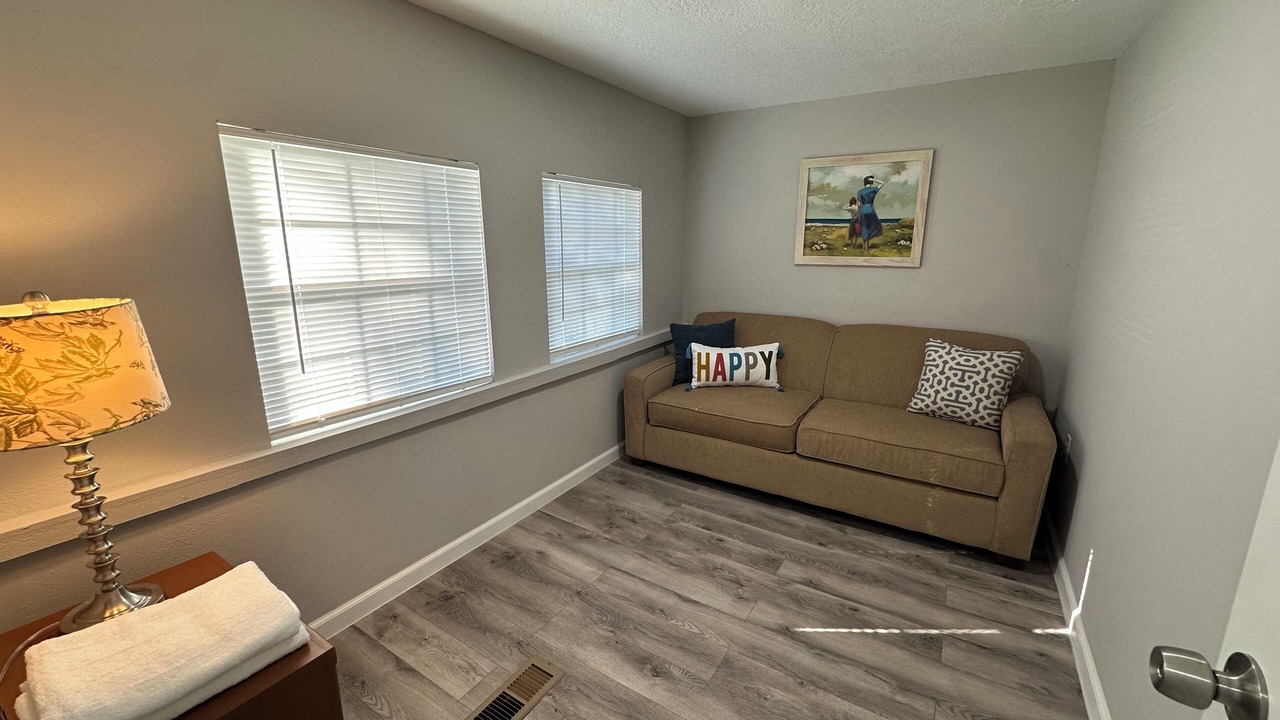 Photo of Livingroom in Candler