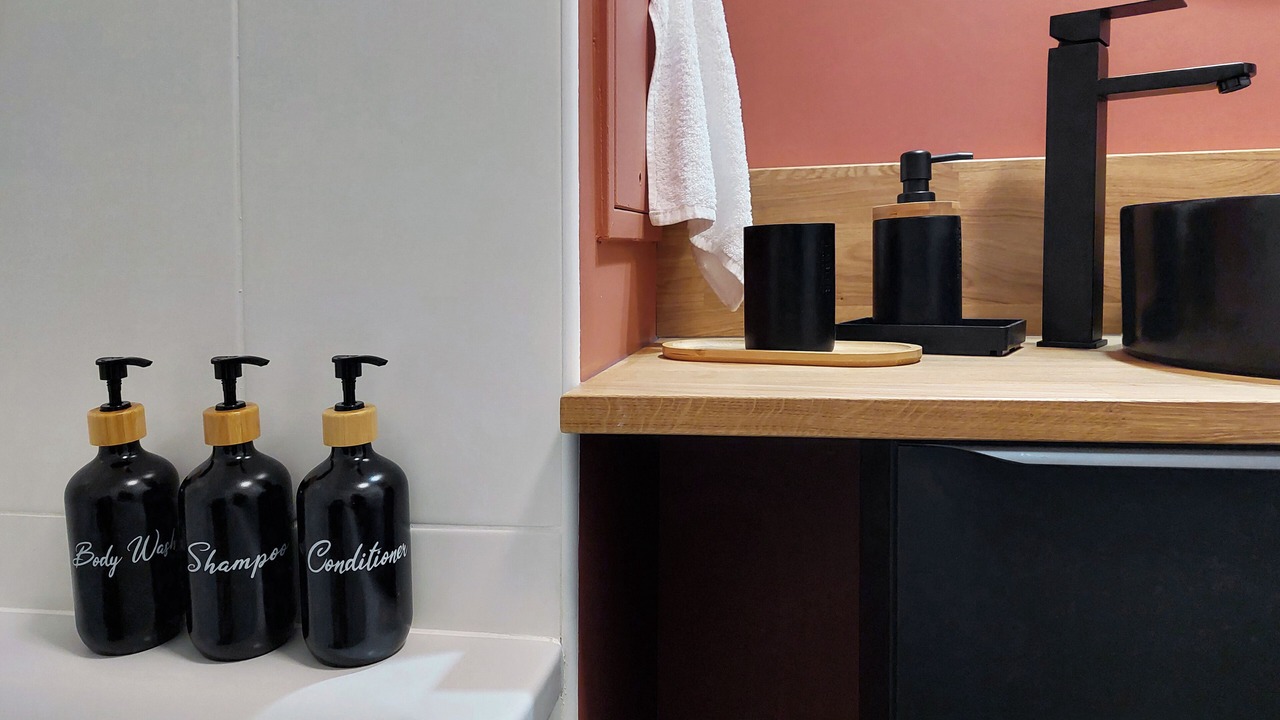 Photo of Bathroom in Les Puces de Saint-Ouen