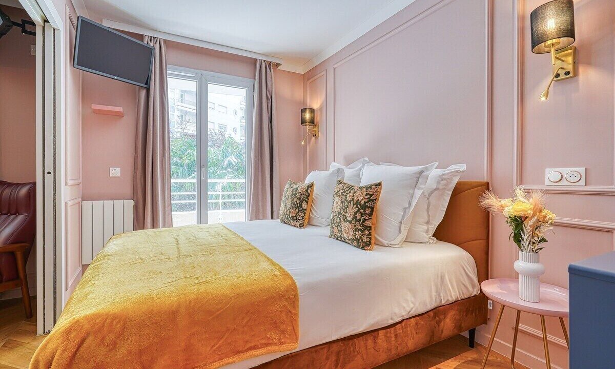 Photo of Bedroom in Faubourg de l'Arche