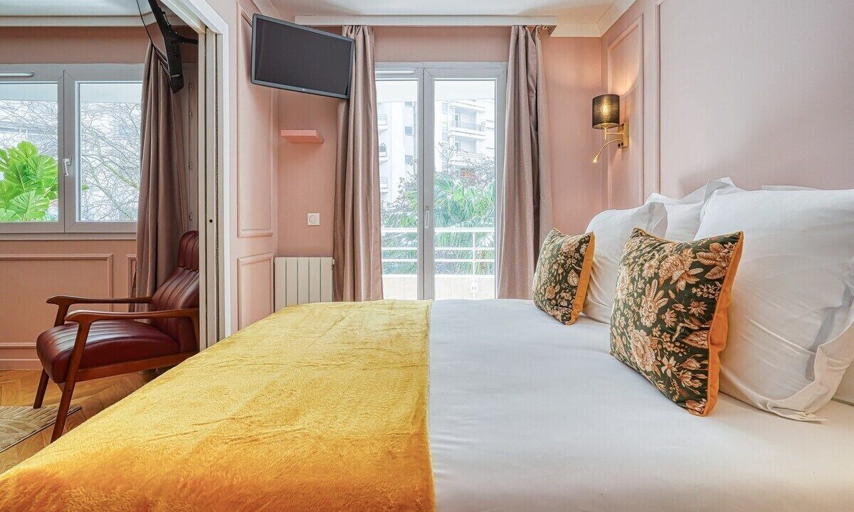 Photo of Bedroom in Faubourg de l'Arche