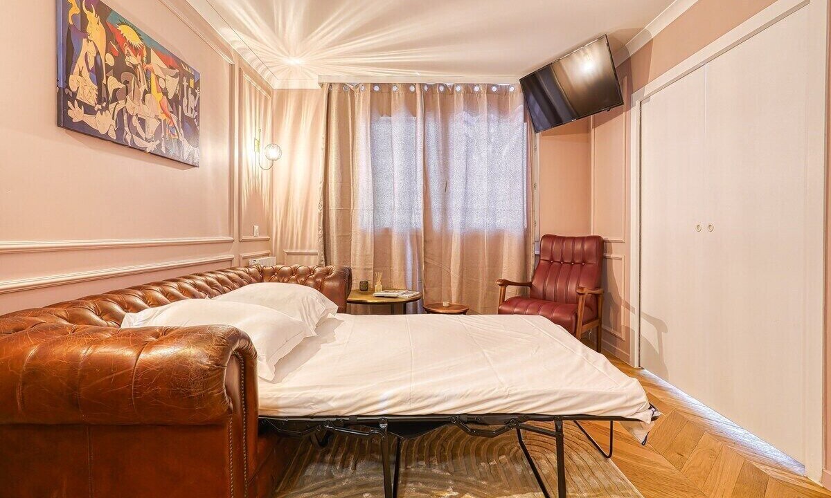 Photo of Bedroom in Faubourg de l'Arche