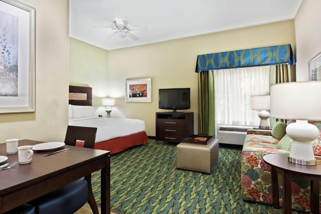 Photo of Bedroom in Airport North