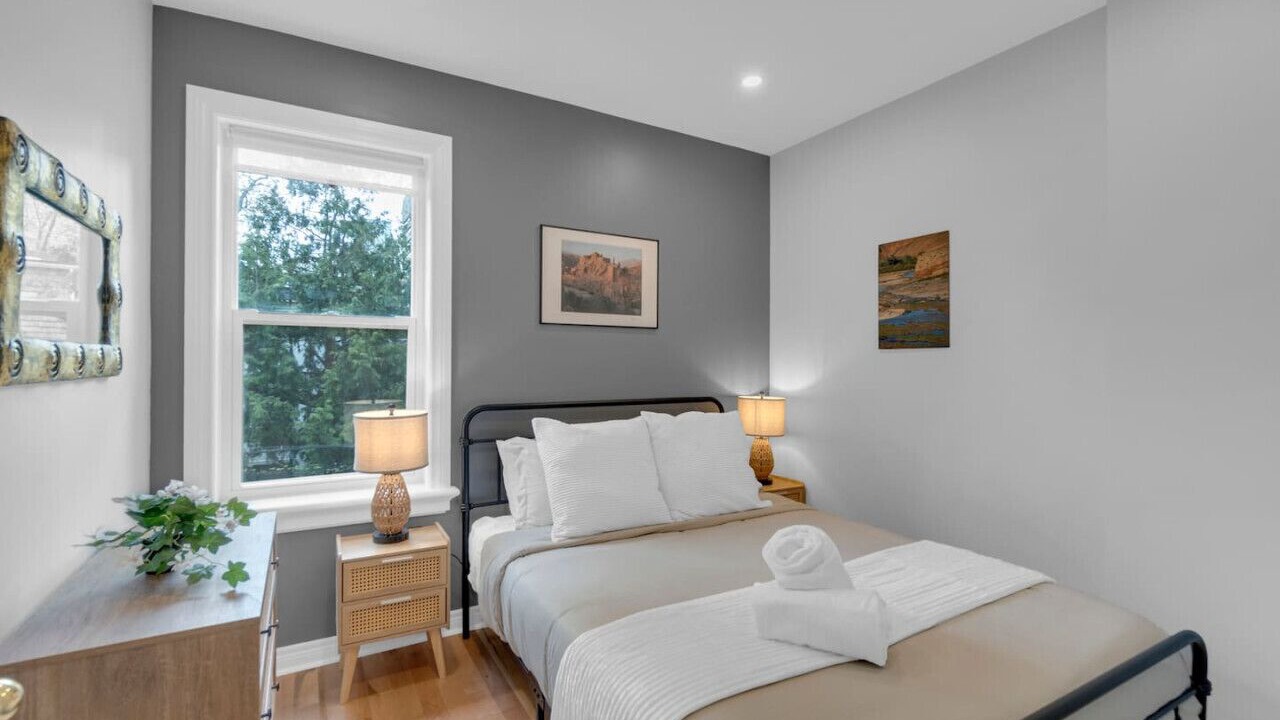 Photo of Bedroom in Church and Wellesley