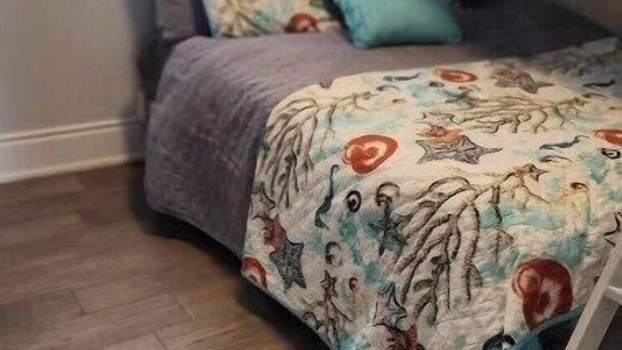 Photo of Bedroom in Honey Harbour