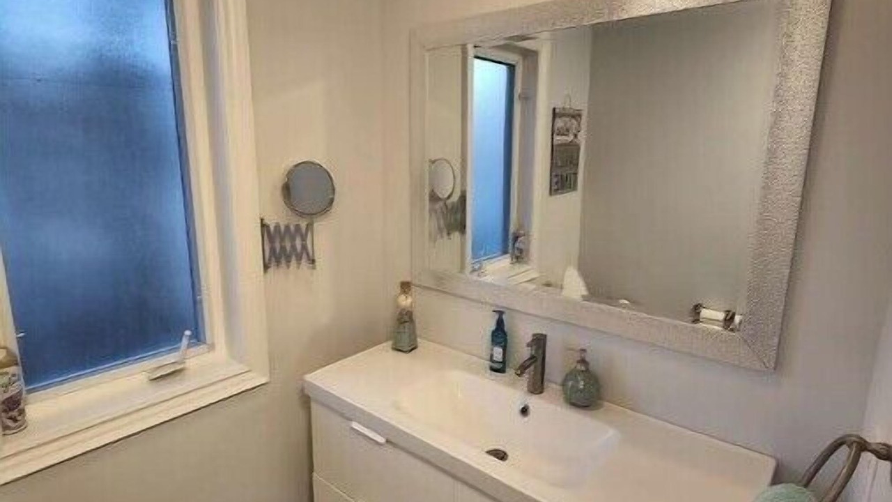 Photo of Bathroom in Honey Harbour