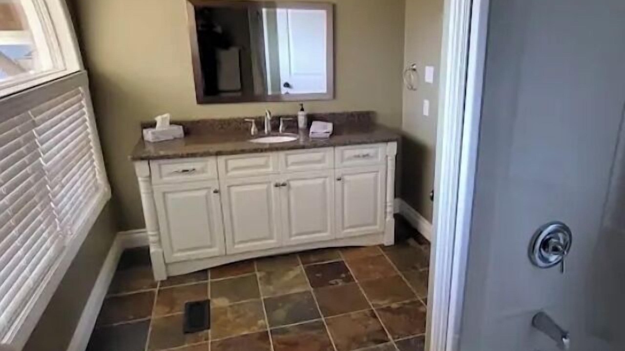 Photo of Bathroom in Nipissing