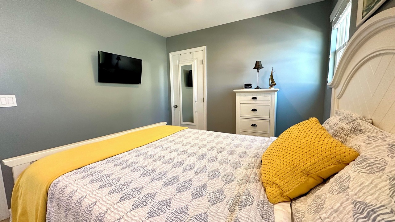 Photo of Bedroom in Beach Haven West