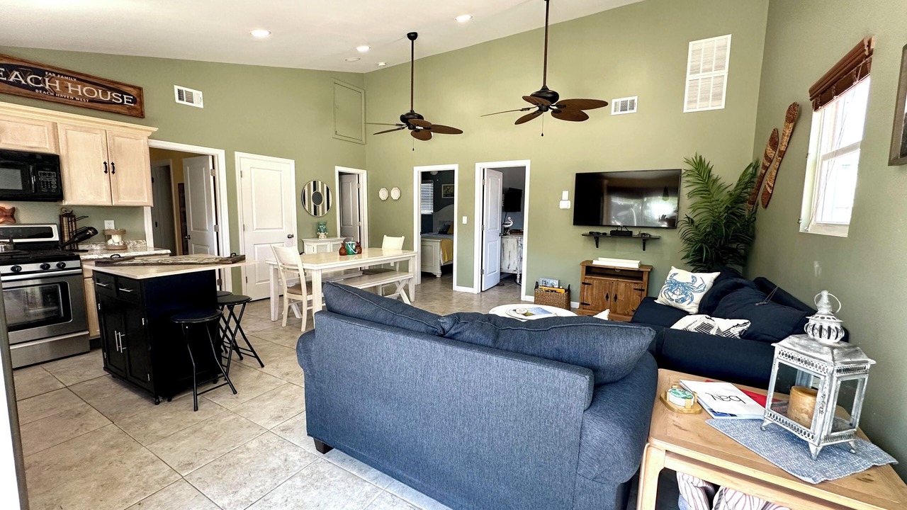 Photo of Livingroom in Beach Haven West