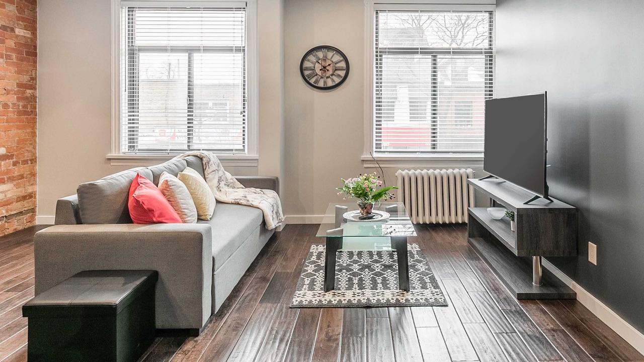 Photo of Livingroom in Central Hamilton