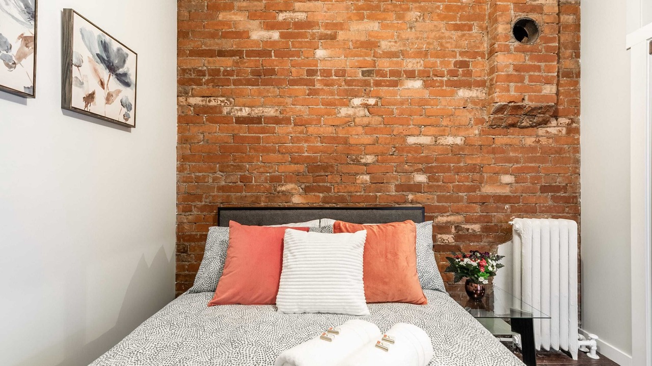 Photo of Bedroom in Central Hamilton