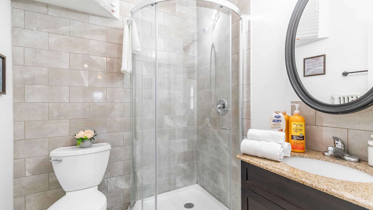 Photo of Bathroom in Central Hamilton