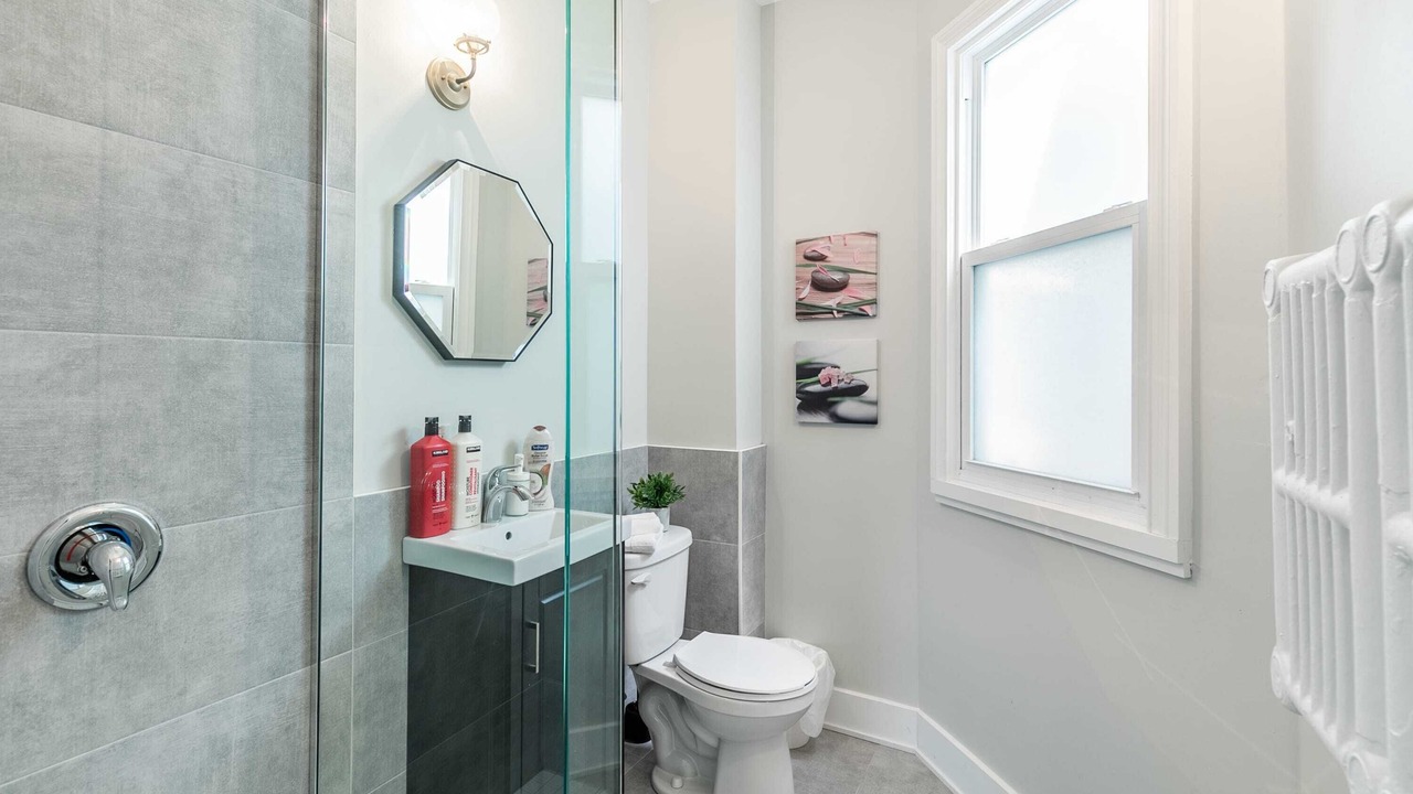 Photo of Bathroom in Central Hamilton