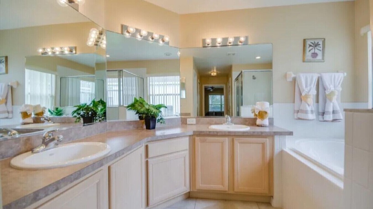 Photo of Bathroom in Calabay Parc