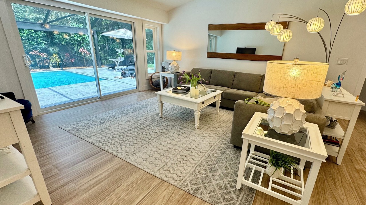 Photo of Livingroom in Kings Lake