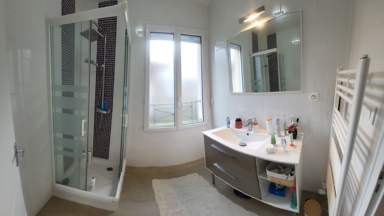 Photo of Bathroom in Gagny