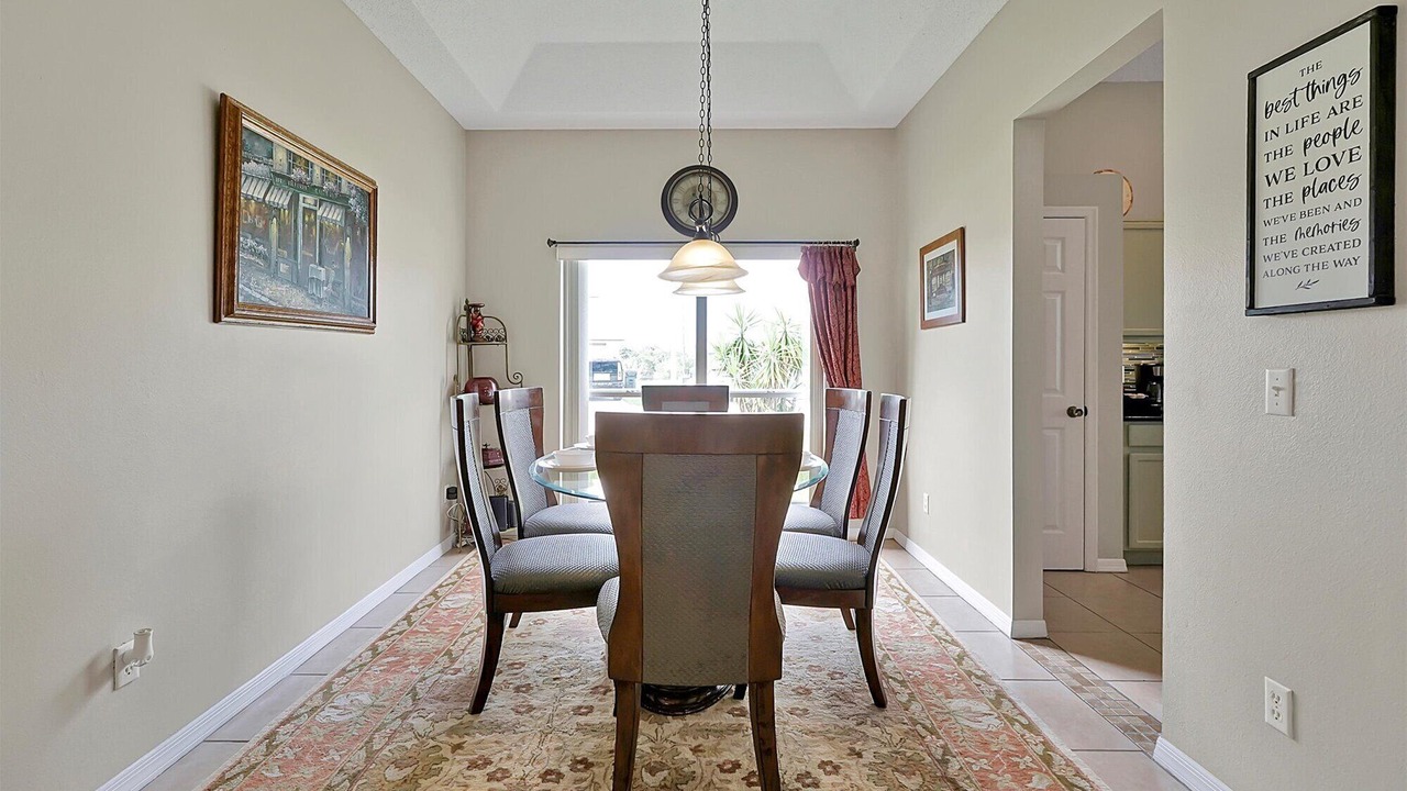 Photo of Bedroom in Lake Davenport Estates