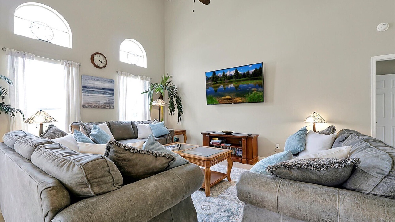 Photo of Bedroom in Lake Davenport Estates