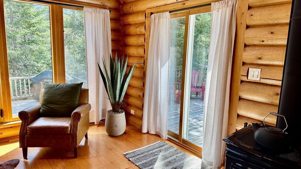 Photo of Livingroom in Northern Bruce Peninsula
