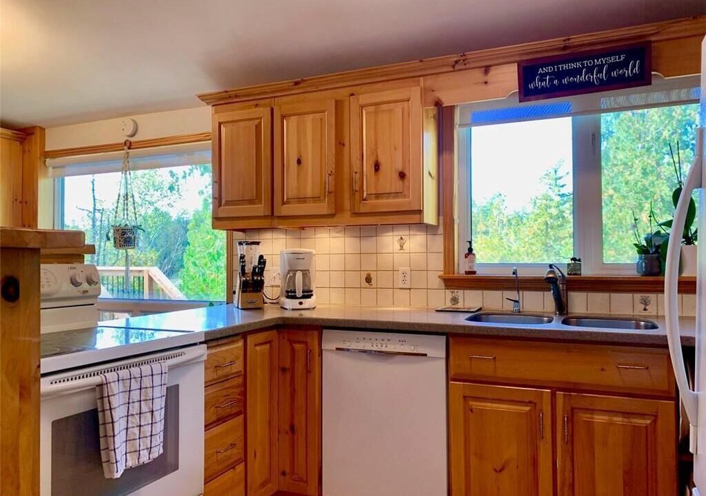 Photo of Kitchen in Northern Bruce Peninsula